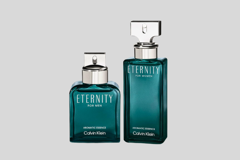 Frascos do perfume Eternity Aqua Masculino lado a lado.