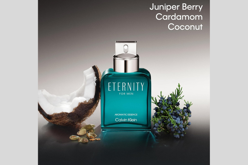 Linha Eternity Masculina com frascos nas versões clássica e Aqua.