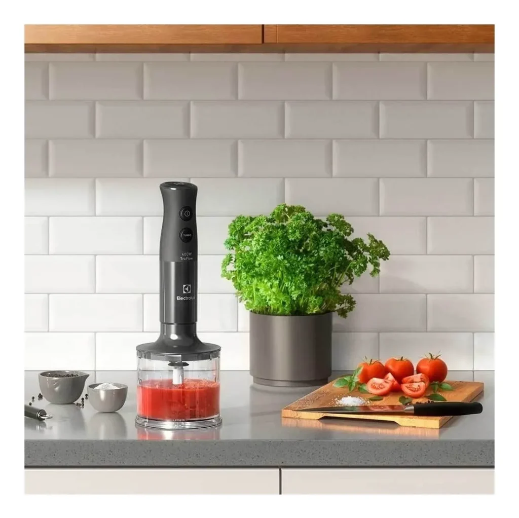 Mixer multifuncional entre os eletrodomésticos bons e baratos para uso na cozinha
