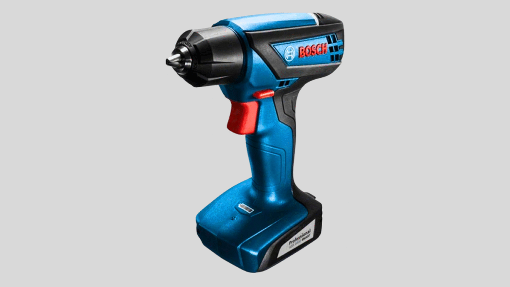 Furadeira e parafusadeira Bosch sem fio, design ergonômico, ideal para reparos, montagens e projetos domésticos e profissionais.